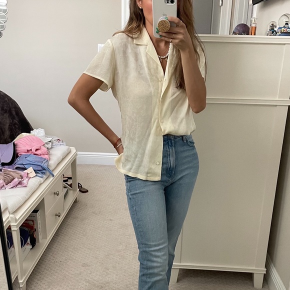 Yellow Silk Top with Floral Pattern - Picture 5 of 9